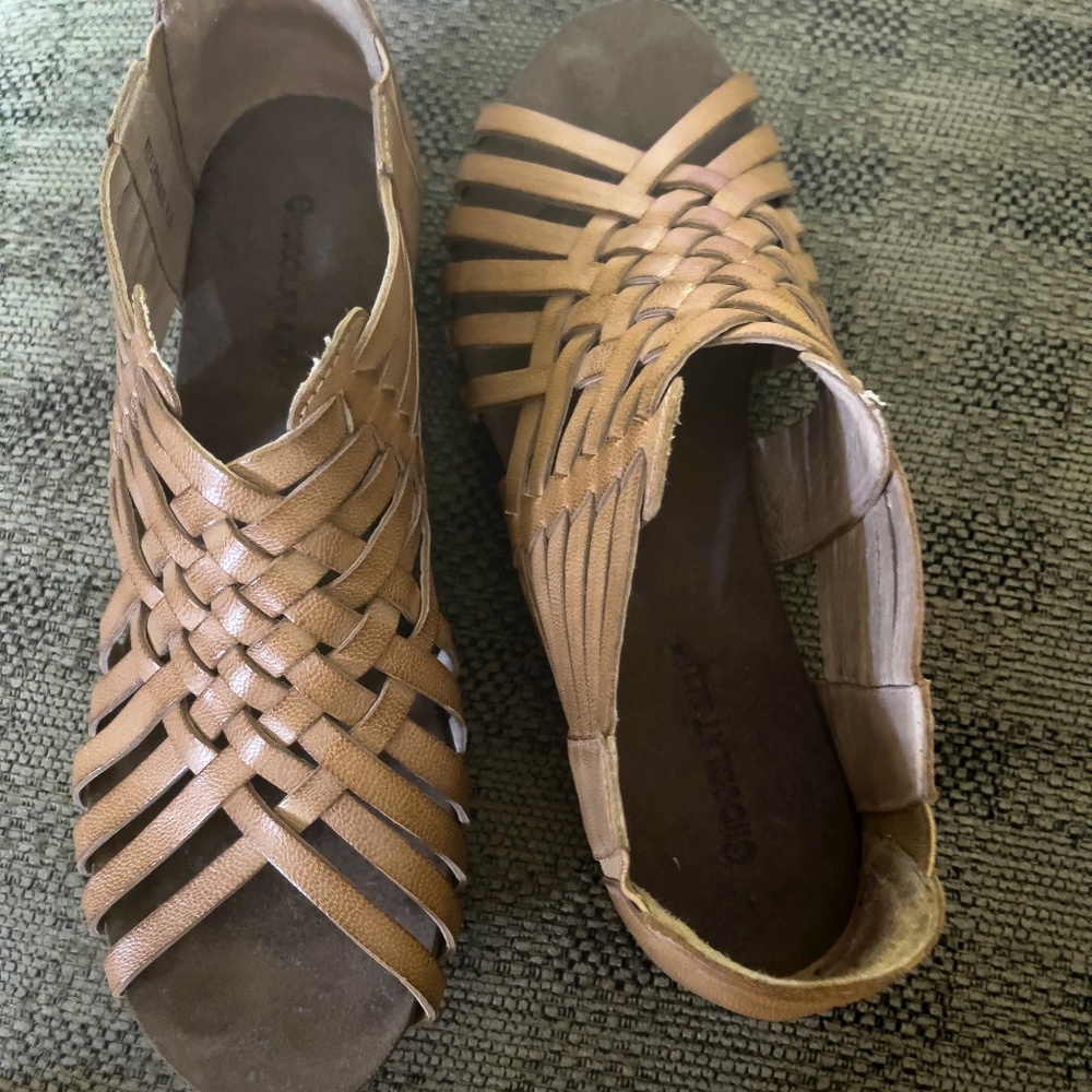 Chocalate Factory Tan Sandal 7.5